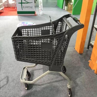 Professionally designed wheeled shopping trolley (1)