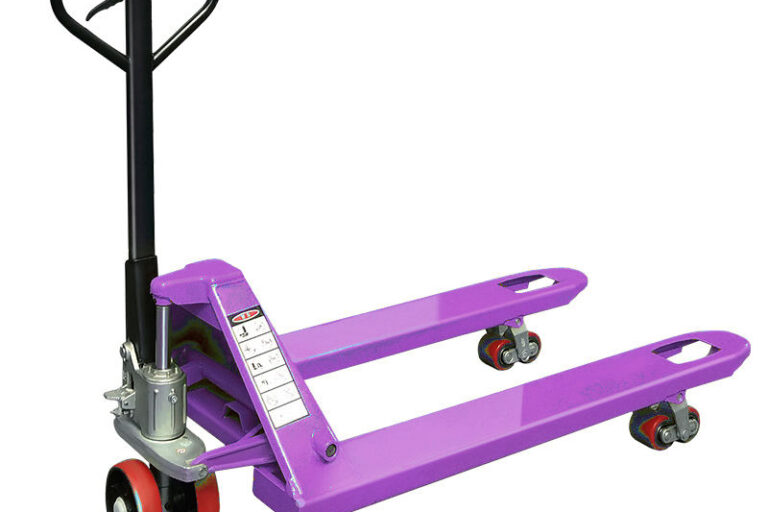 Warehouse loading hand pallet truck with reinforced frame